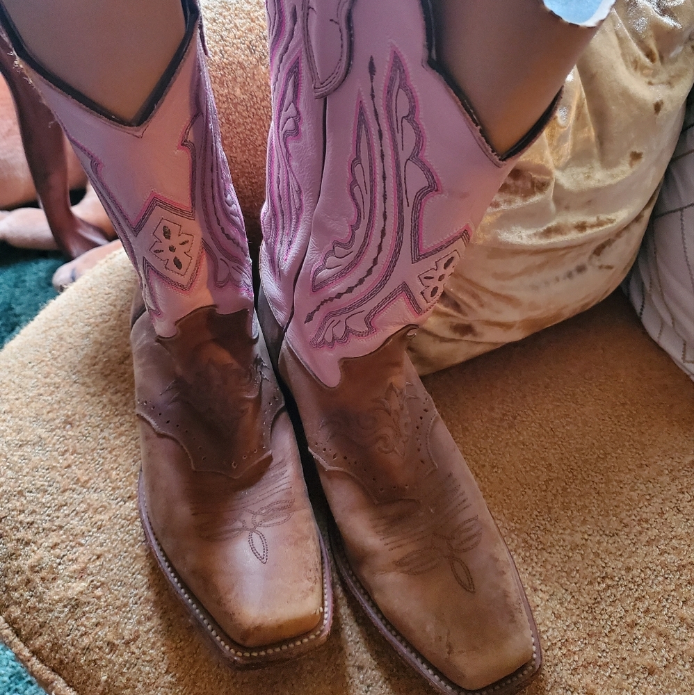 Justin Square toed boots barbie pink